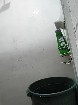 Snapshot of Eduardoo18cm chatting on April 2026 04:18:01 AM Eduardoo18cm online show from April 2026 04:18:01 AM