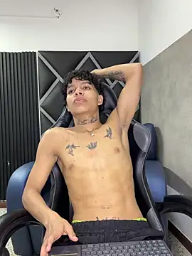 Dogan Renzo0 online show from February 2026 08:57:02 PM