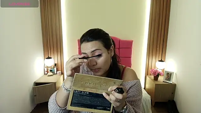 IvonneRoss  online show from April 2026 11:55:02 AM