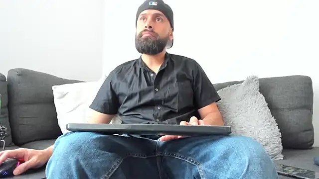 Snapshot of SpermsBank chatting on March 2026 07:52:01 PM SpermsBank online show from March 2026 07:52:01 PM