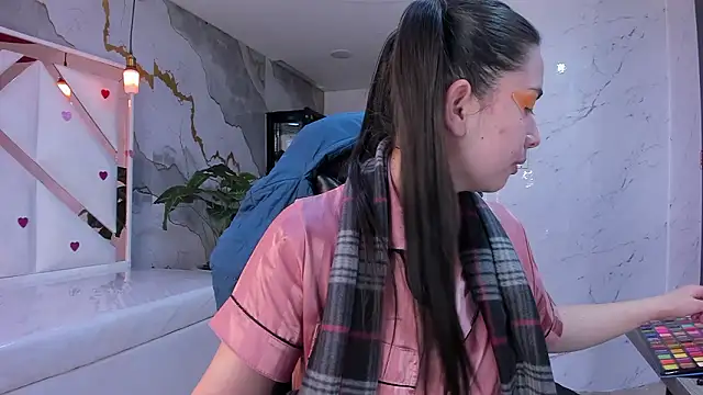 Qetsyah tf online show from February 2026 01:11:01 PM