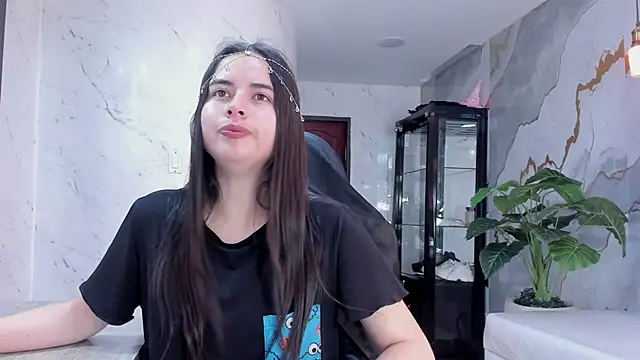 Qetsyah tf online show from April 2026 12:58:02 PM