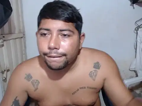 Snapshot of master_juju1921 chatting on February 2026 08:27:02 PM master juju1921 online show from February 2026 08:27:02 PM
