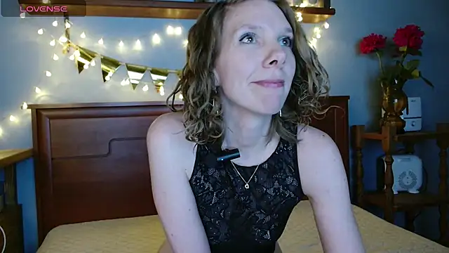 Daisy Lovely online show from February 2026 06:23:01 AM