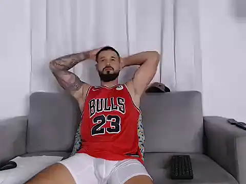 Handsomen69 online show from February 2026 03:28:02 AM