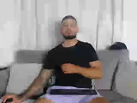 Snapshot of Handsomen69 chatting on June 2026 02:58:01 AM Handsomen69 online show from June 2026 02:58:01 AM