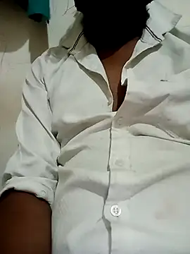 Snapshot of Prajakta123 chatting on June 2026 03:55:02 PM Prajakta123 online show from June 2026 03:55:02 PM