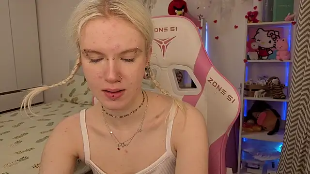 Snapshot of Mia_WaterFall chatting on February 2026 03:16:02 AM Mia WaterFall online show from February 2026 03:16:02 AM