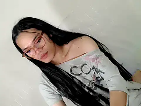 Urhotfucking veronica1 online show from April 2026 08:04:01 PM