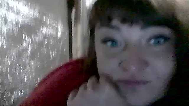 Snapshot of AllinaKis chatting on May 2026 07:12:01 PM AllinaKis online show from May 2026 07:12:01 PM