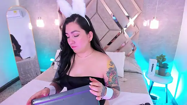 Snapshot of KathiaJenner chatting on February 2026 12:10:02 PM KathiaJenner online show from February 2026 12:10:02 PM