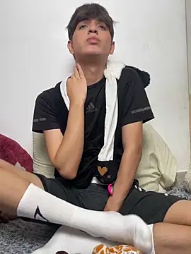 Naim TheKing online show from February 2026 03:45:02 AM