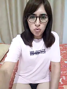 Snapshot of Eide-26 chatting on May 2026 04:39:01 AM Eide-26 online show from May 2026 04:39:01 AM