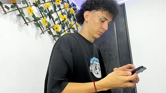 Maxxx bigcockx online show from March 2026 03:23:01 AM