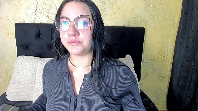 JeniferPowell nm online show from February 2026 07:11:01 PM