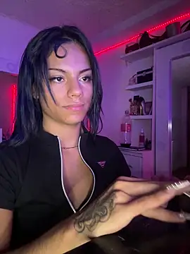 andyy x online show from May 2026 07:04:01 PM