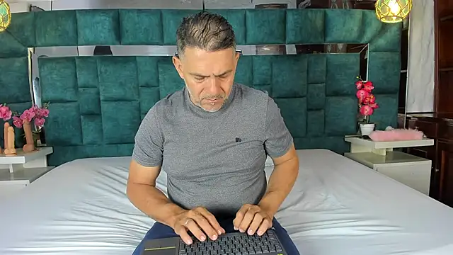 ViceSweet online show from May 2026 05:37:01 AM