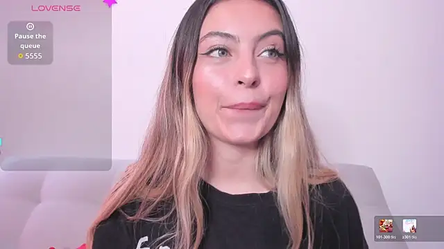 Fernanda aaaa online show from May 2026 02:45:01 PM