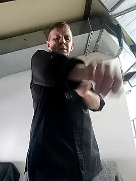 andrei73200 online show from January 2026 04:16:01 AM