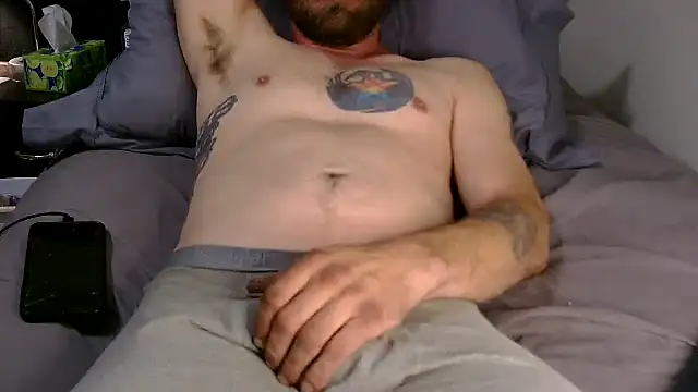 Snapshot of redheadlover828 chatting on January 2026 12:21:01 PM redheadlover828 online show from January 2026 12:21:01 PM