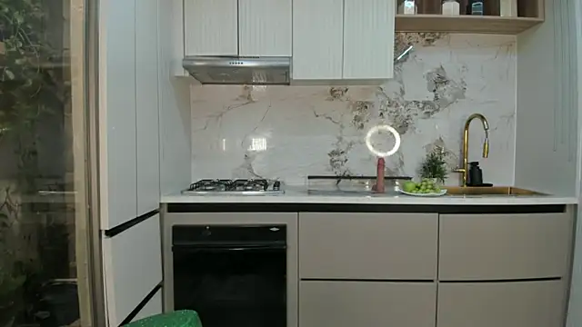 Zoe borgues online show from March 2026 09:07:01 PM