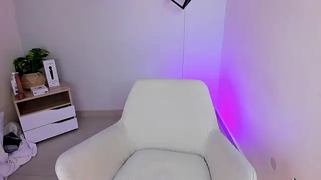 Fatima senghor online show from April 2026 08:09:02 PM