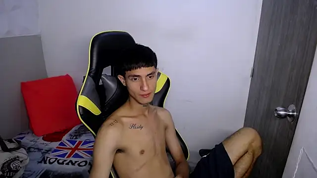 Akyra latinn online show from February 2026 03:53:01 PM