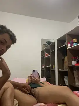 Snapshot of casal_prosperar chatting on February 2026 03:45:02 PM casal prosperar online show from February 2026 03:45:02 PM