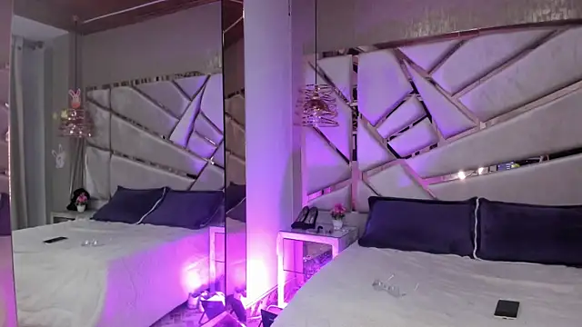 francis 20 online show from April 2026 01:13:01 PM