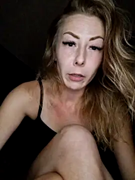 dewimp1 online show from June 2026 09:17:01 PM
