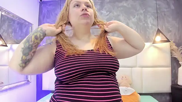 Snapshot of Martina_armos chatting on May 2026 01:38:02 PM Martina armos online show from May 2026 01:38:02 PM