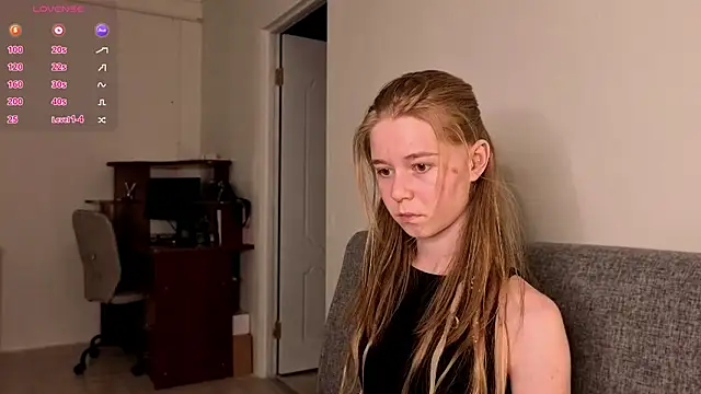 Austeja Ona online show from July 2026 09:20:01 PM