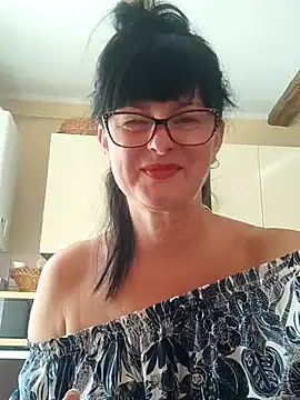 Snapshot of AliceSwan57 chatting on July 2026 06:20:01 AM AliceSwan57 online show from July 2026 06:20:01 AM