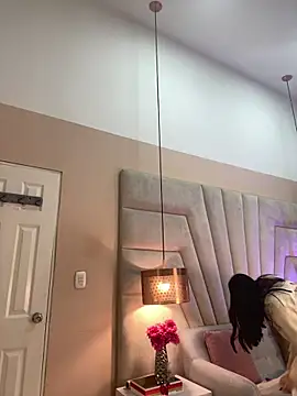 JuliaaVega online show from February 2026 12:15:02 PM