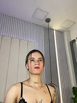 JuliaColemann online show from March 2026 12:10:02 PM