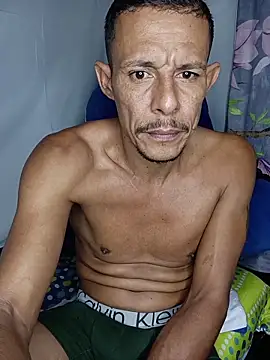 juanmaur22 online show from February 2026 03:05:02 PM