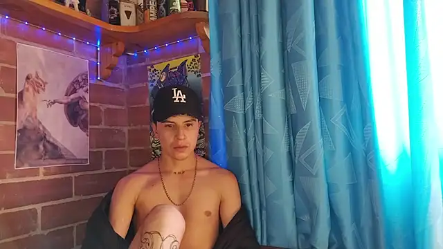 Snapshot of PaulDamico chatting on February 2026 07:21:01 PM PaulDamico online show from February 2026 07:21:01 PM