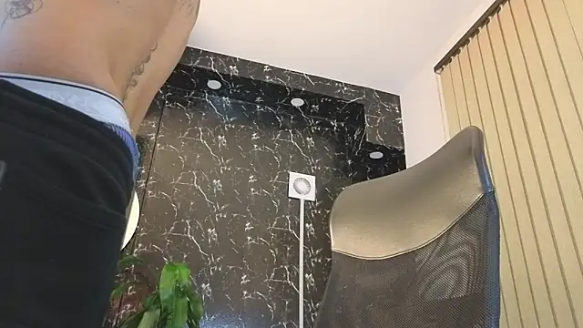 mister eithan online show from April 2026 03:29:02 AM