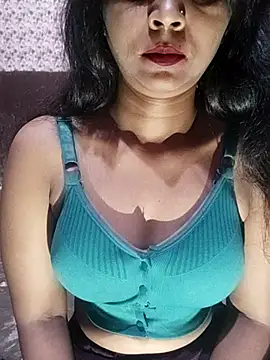 Ayesha Khan1 online show from April 2026 10:34:02 PM