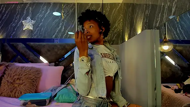 Afrodita Greenn online show from February 2026 03:34:02 AM