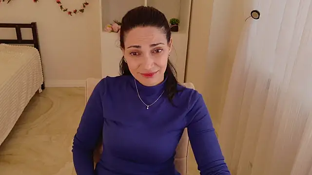 Snapshot of LovelyBeatrice chatting on April 2026 11:09:01 AM LovelyBeatrice online show from April 2026 11:09:01 AM