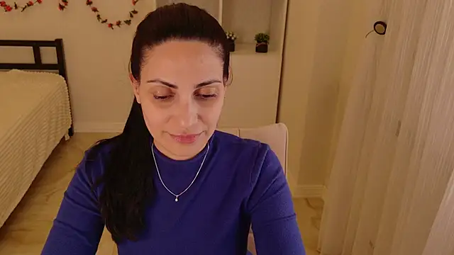 Snapshot of LovelyBeatrice chatting on April 2026 06:10:01 PM LovelyBeatrice online show from April 2026 06:10:01 PM