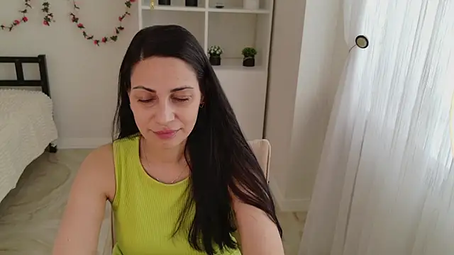 Snapshot of LovelyBeatrice chatting on May 2026 11:59:01 AM LovelyBeatrice online show from May 2026 11:59:01 AM