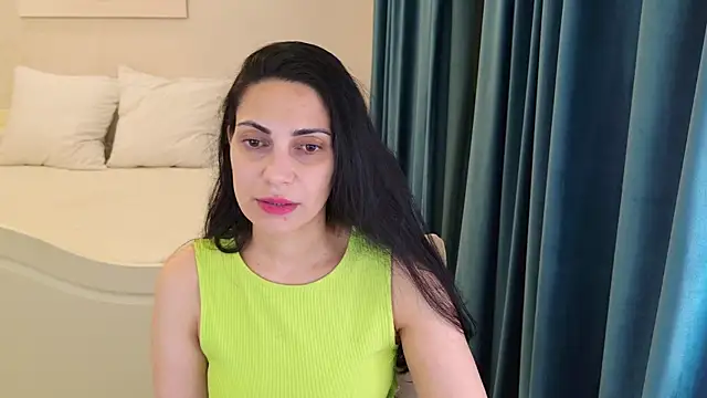 Snapshot of LovelyBeatrice chatting on July 2026 06:32:02 PM LovelyBeatrice online show from July 2026 06:32:02 PM