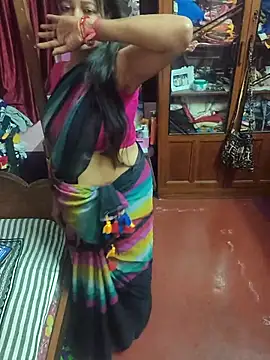 Snapshot of Little-Roshni chatting on February 2026 04:32:01 PM Little-Roshni online show from February 2026 04:32:01 PM