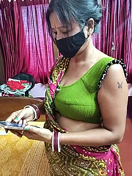 Snapshot of Little-Roshni chatting on June 2026 11:37:02 AM Little-Roshni online show from June 2026 11:37:02 AM