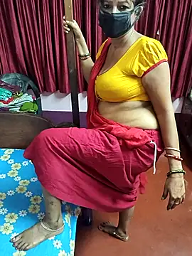 Snapshot of Little-Roshni chatting on July 2026 06:02:02 PM Little-Roshni online show from July 2026 06:02:02 PM