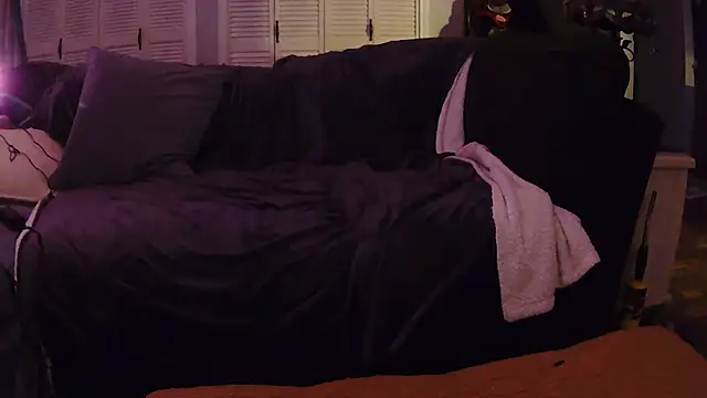 BusyB1983 online show from March 2026 11:49:01 AM