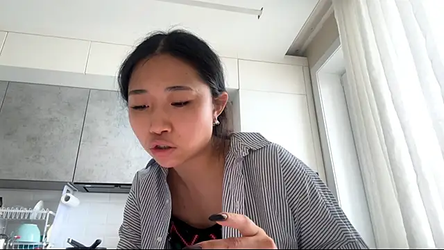 SweetMiaXO online show from March 2026 03:34:02 AM