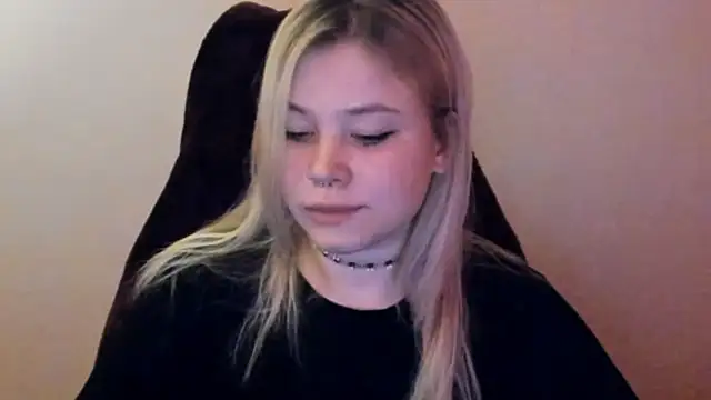 Lulu Di online show from February 2026 11:09:02 PM